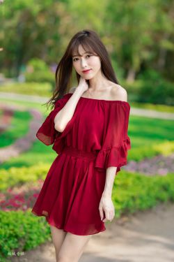 在女团选秀当万人迷
